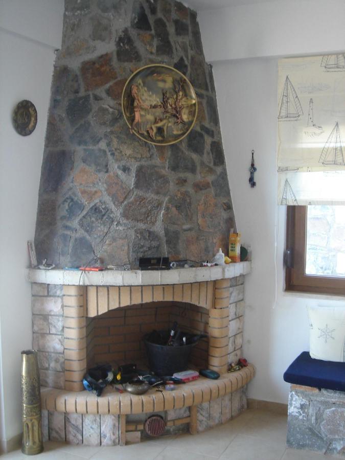 Villa Petrino Tsoútsouros Buitenkant foto