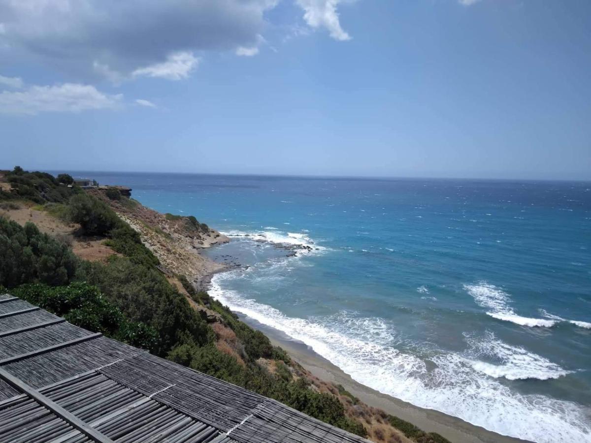 Villa Petrino Tsoútsouros Buitenkant foto