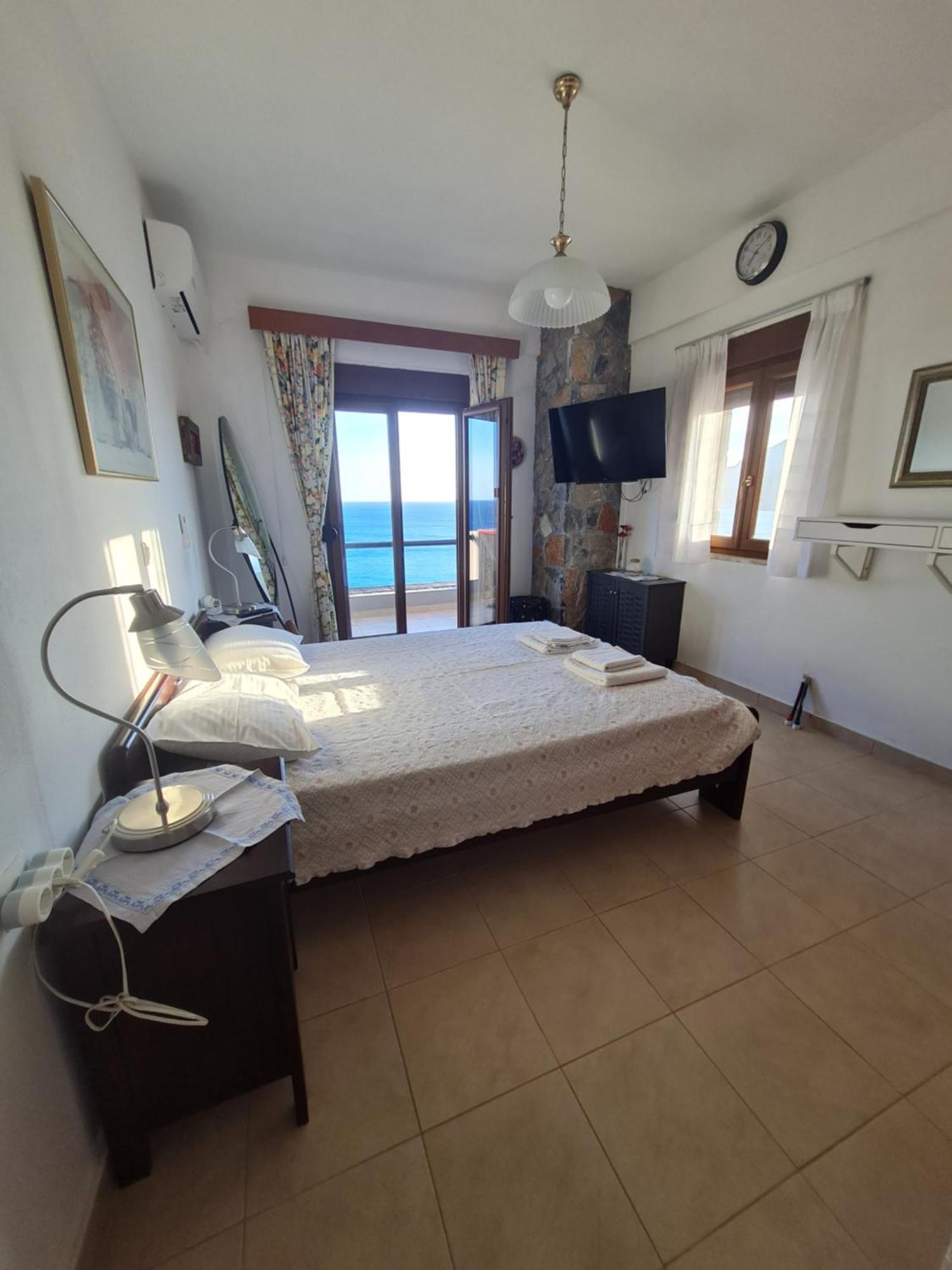 Villa Petrino Tsoútsouros Buitenkant foto