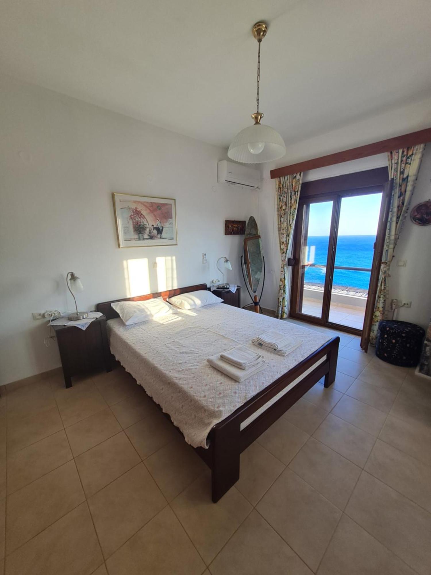 Villa Petrino Tsoútsouros Buitenkant foto